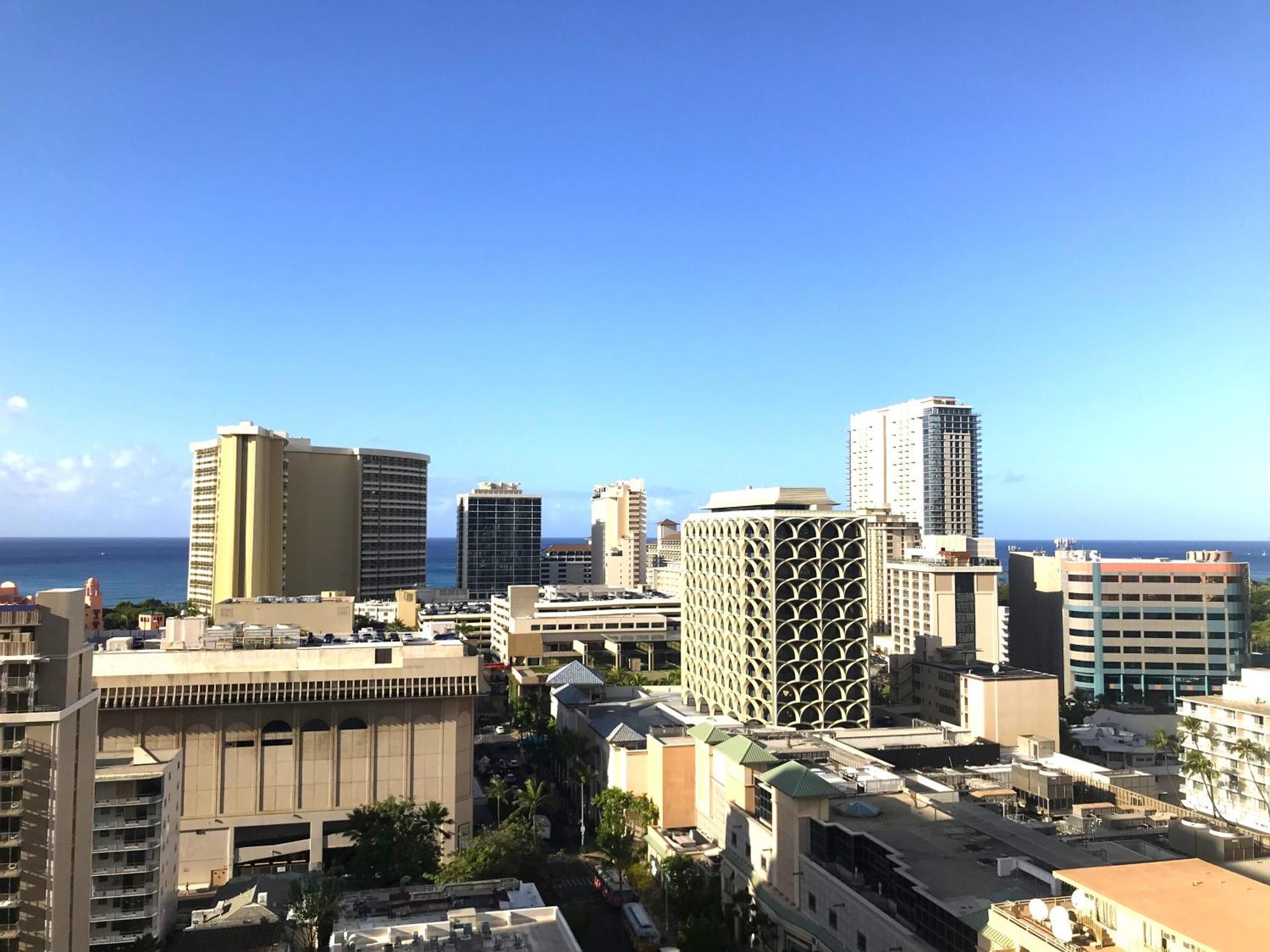 Вилла Royal Kuhio 1812 - 1Br With Partial Ocean View In The Heart Of Waikiki With Free Parking! Гонолулу Экстерьер фото